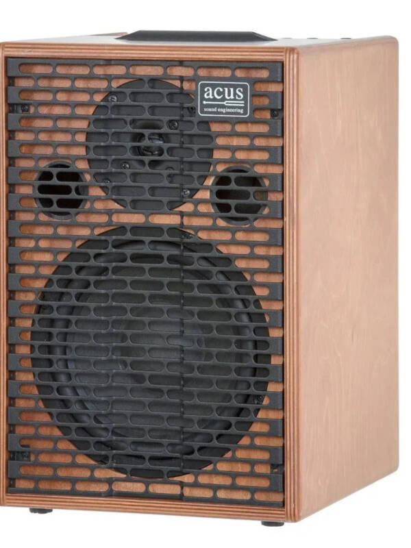 ACUS ONEFORSTREET 8 battery powered amplifier